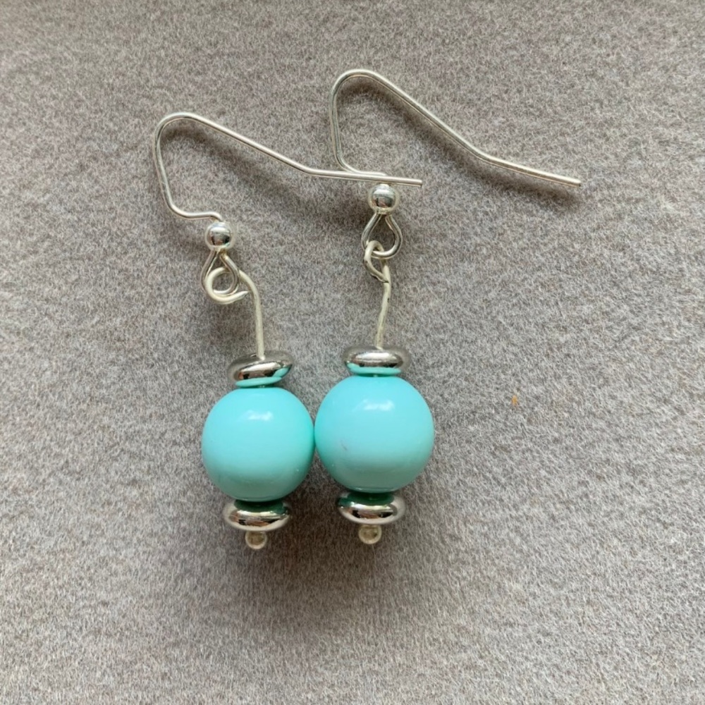 NWOT Aqua blue bead silver fish hook wire drop earrings.